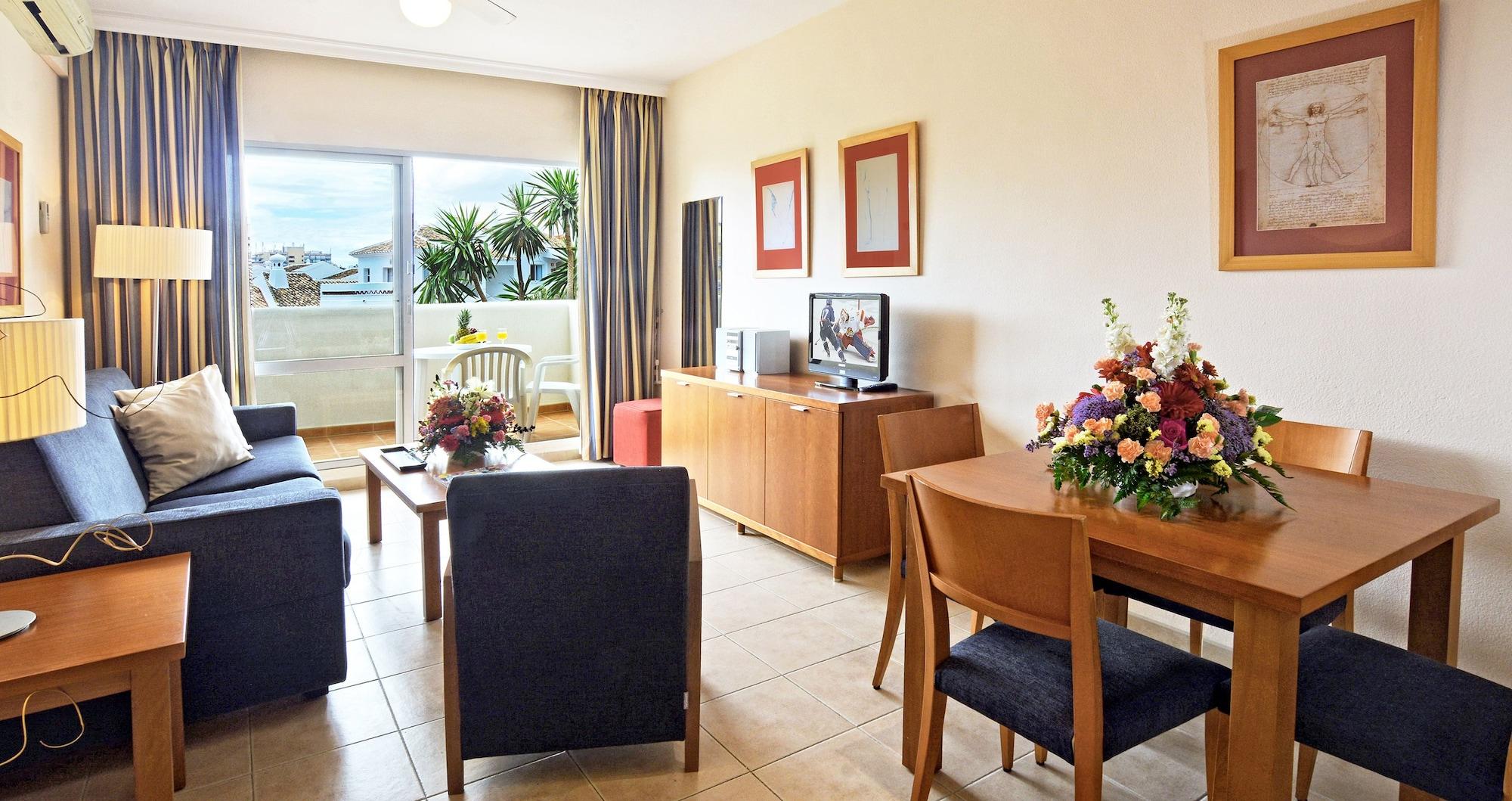 Clc Benal Beach Aparthotel Benalmádena Buitenkant foto