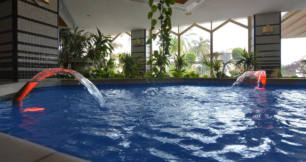 Clc Benal Beach Aparthotel Benalmádena Buitenkant foto