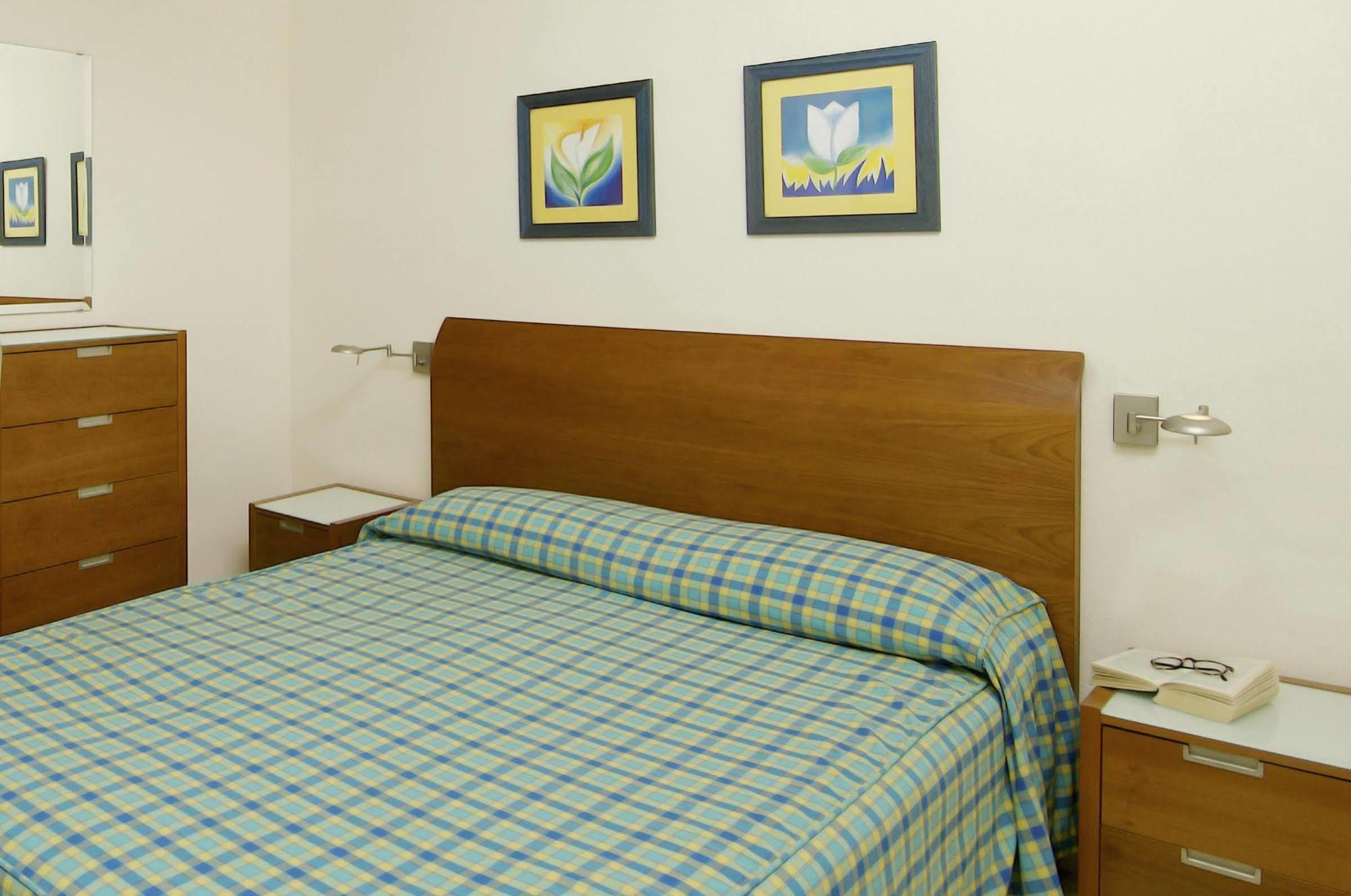 Clc Benal Beach Aparthotel Benalmádena Buitenkant foto