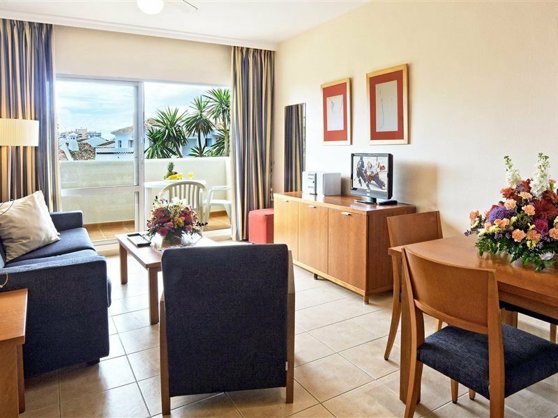 Clc Benal Beach Aparthotel Benalmádena Buitenkant foto