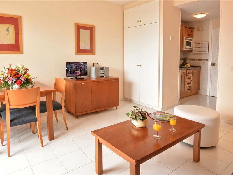 Clc Benal Beach Aparthotel Benalmádena Buitenkant foto